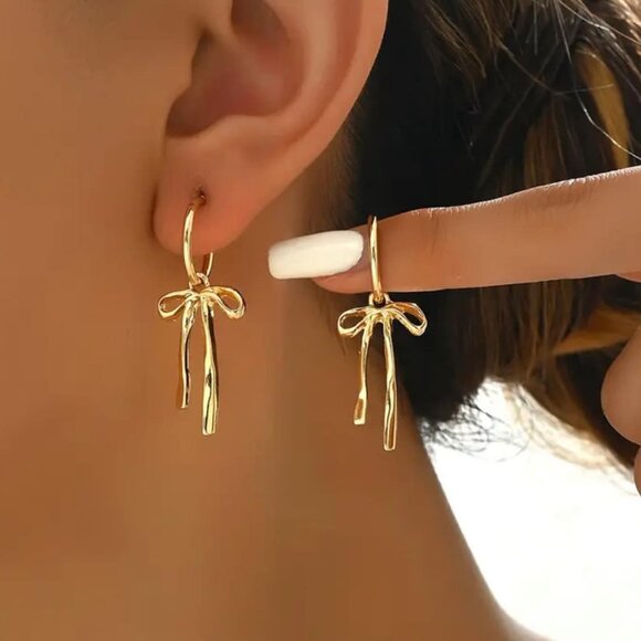 Boutique Jewelry - Women's Brand New Long Gold Hanging Bow Earrings